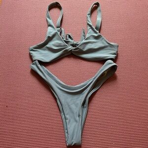 SHEIN Twist Front High Cut Bikini